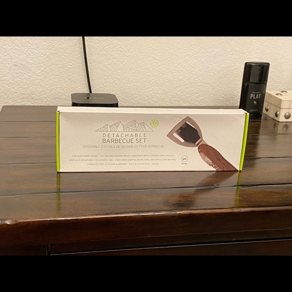 Eddie Bauer detachable barbecue set - Picture 5 of 10